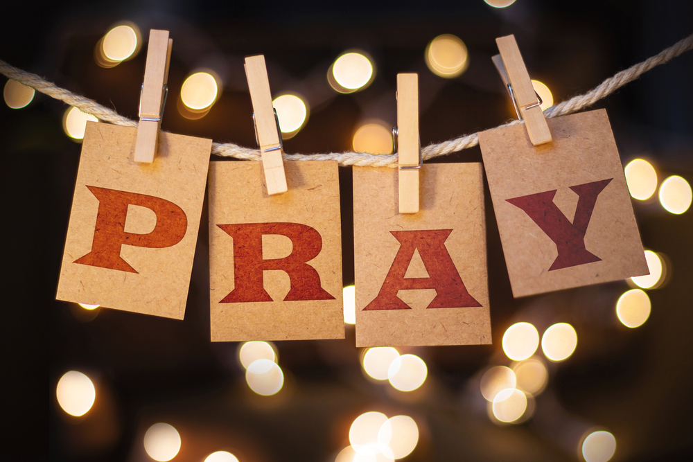 pray